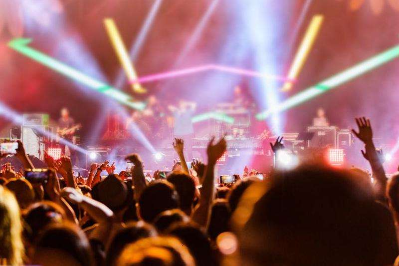 FB看演唱会粉丝可以获得票吗？